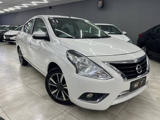 NISSAN VERSA 1.6 16V FLEXSTART V-DRIVE PREMIUM XTRONIC NISSAN VERSA 1.6 16V FLEXSTART V-DRIVE PREMIUM XTRONIC
